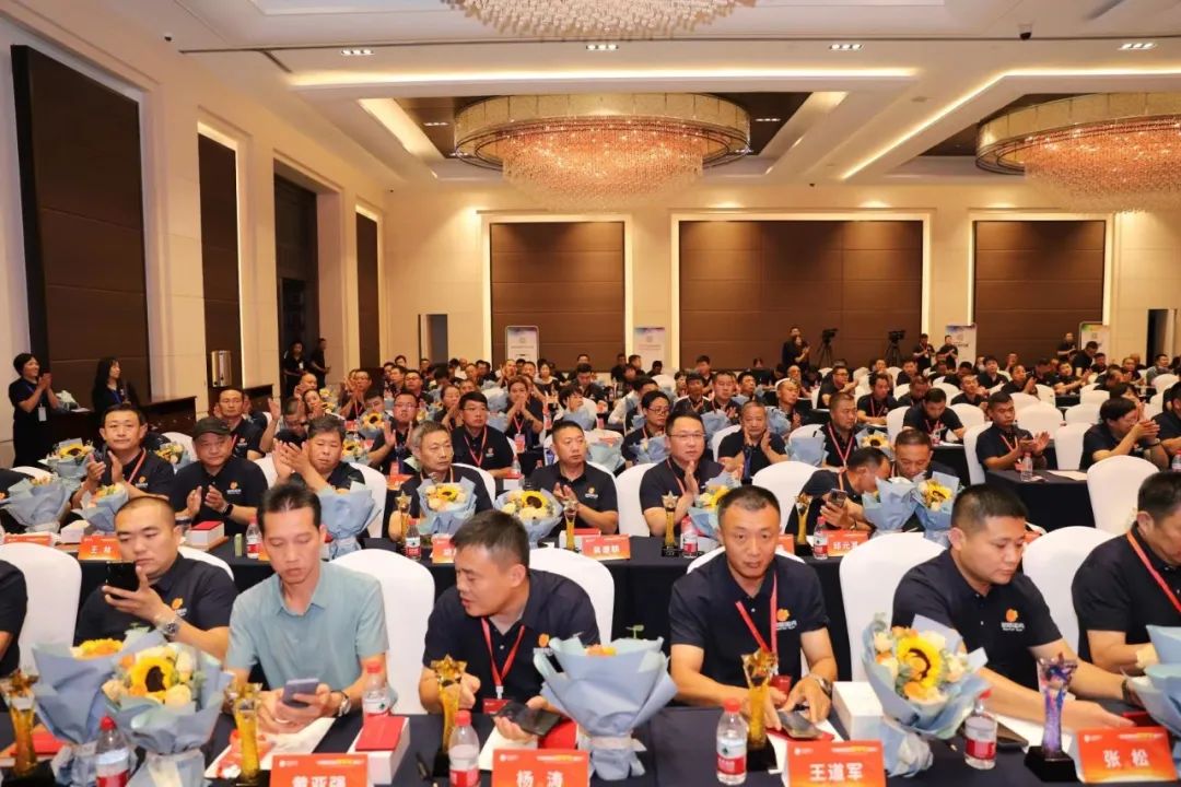 �ڲ�����Ϸ������(�й�)רҵ����,����Ϊ��