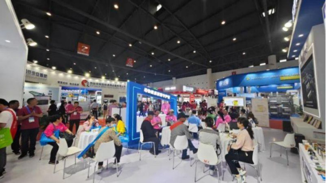 �ڲ�����Ϸ������(�й�)רҵ����,����Ϊ��